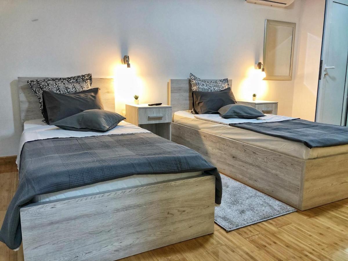 Tepic Garni Hotel Temerin Екстер'єр фото
