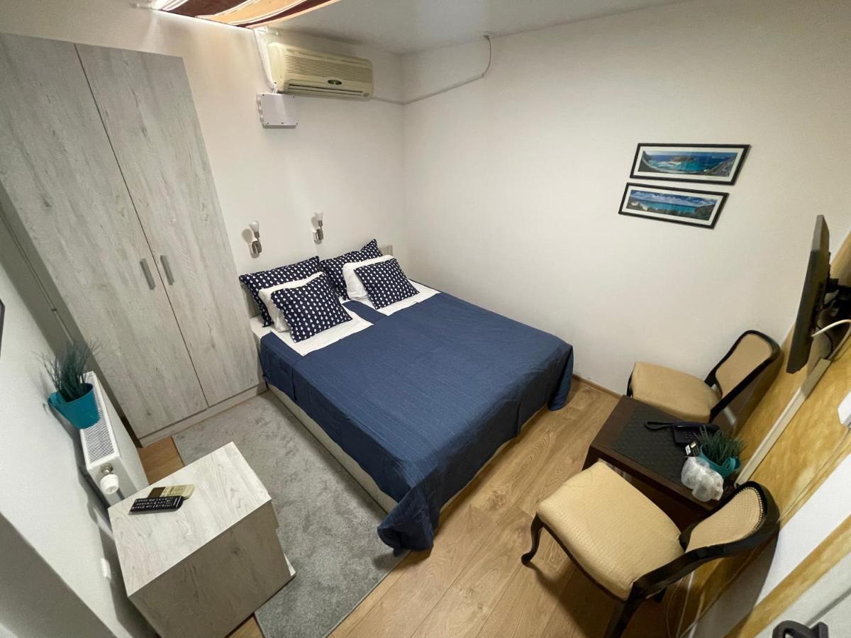 Tepic Garni Hotel Temerin Екстер'єр фото