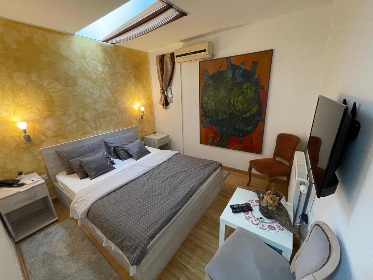 Tepic Garni Hotel Temerin Екстер'єр фото