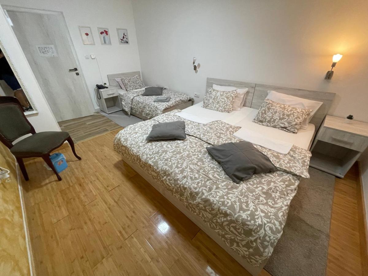 Tepic Garni Hotel Temerin Екстер'єр фото