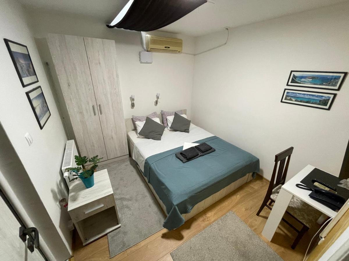 Tepic Garni Hotel Temerin Екстер'єр фото
