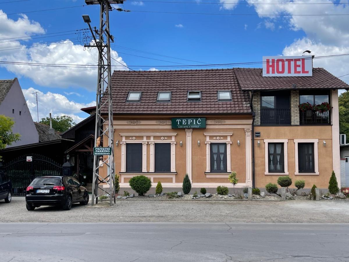 Tepic Garni Hotel Temerin Екстер'єр фото