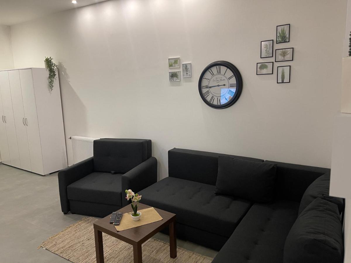 Tepic Garni Hotel Temerin Екстер'єр фото